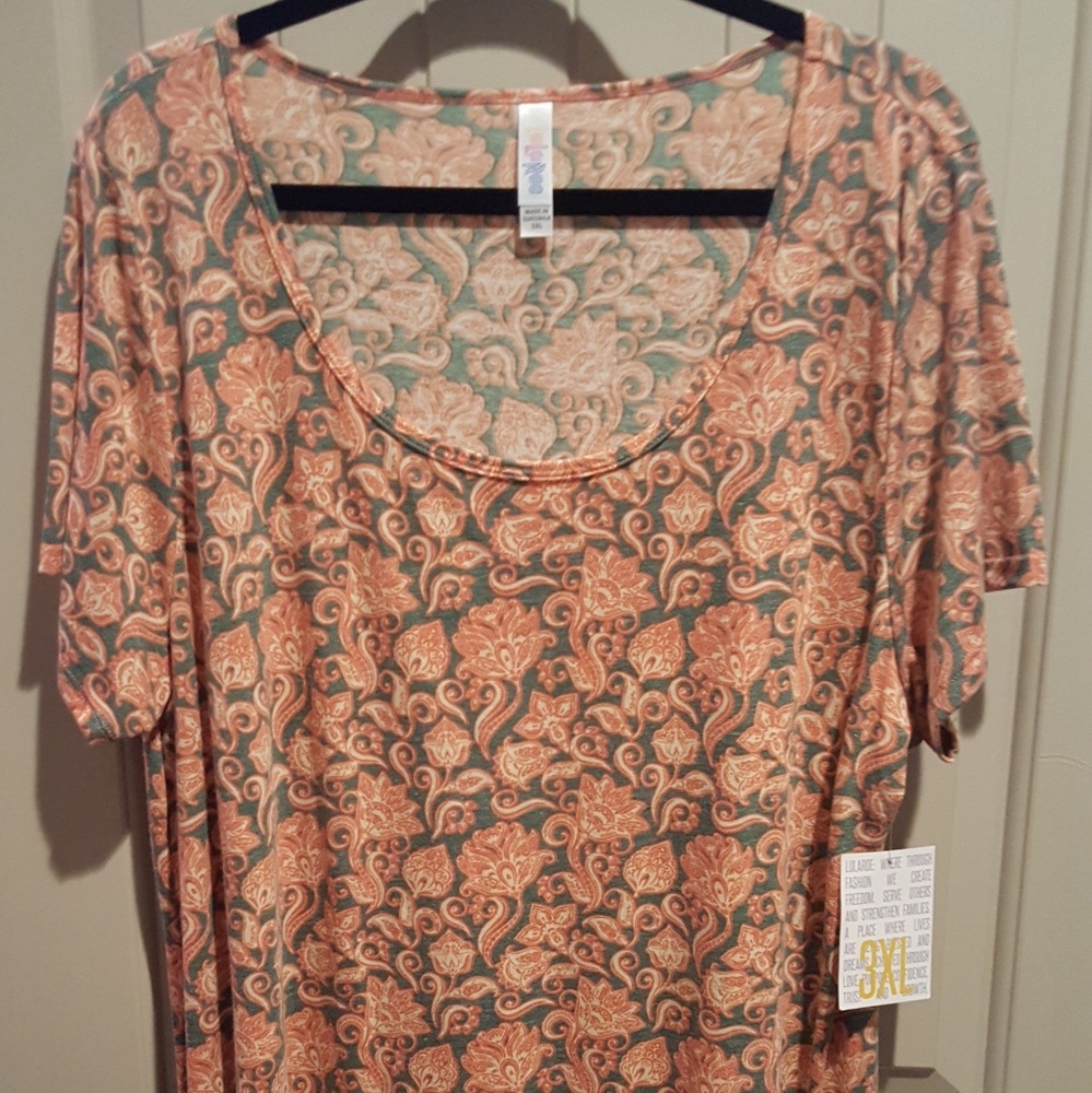 LuLaRoe Classic T